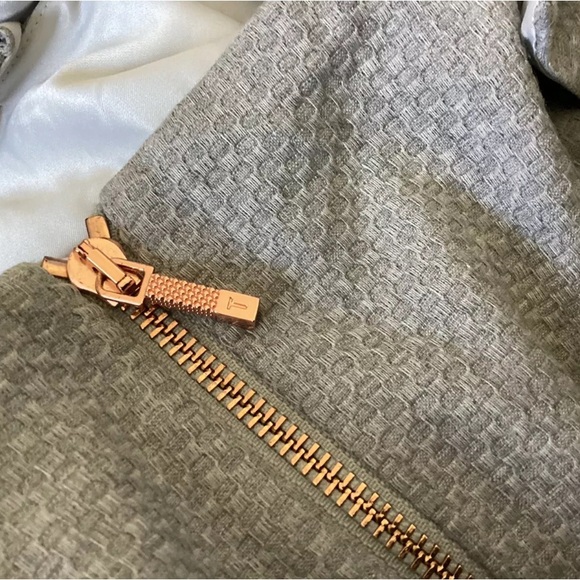 Ted Baker Daizid Peplum Dress Womens Gray Textured Midi Pleated Size 2 (US 4-6) - Picture 8 of 8